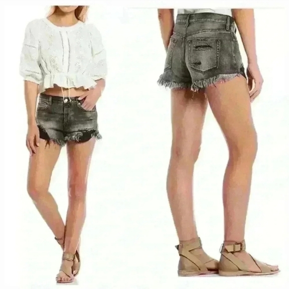 Free People Frayed Jean Shorts - Picture 7 of 7